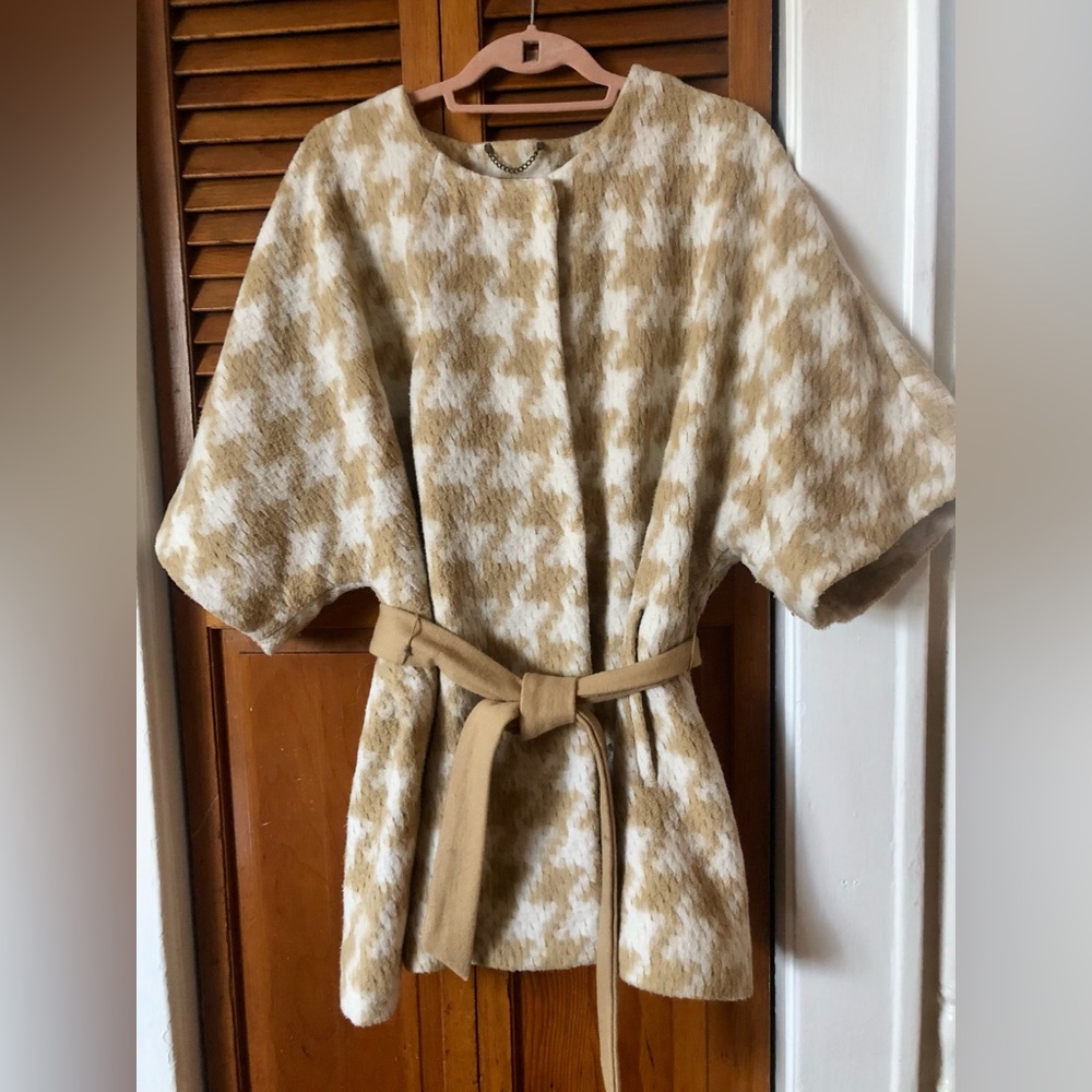 Elevenses Anthropologie cotton/poly blend jacket. Very Jackie Onassis.
